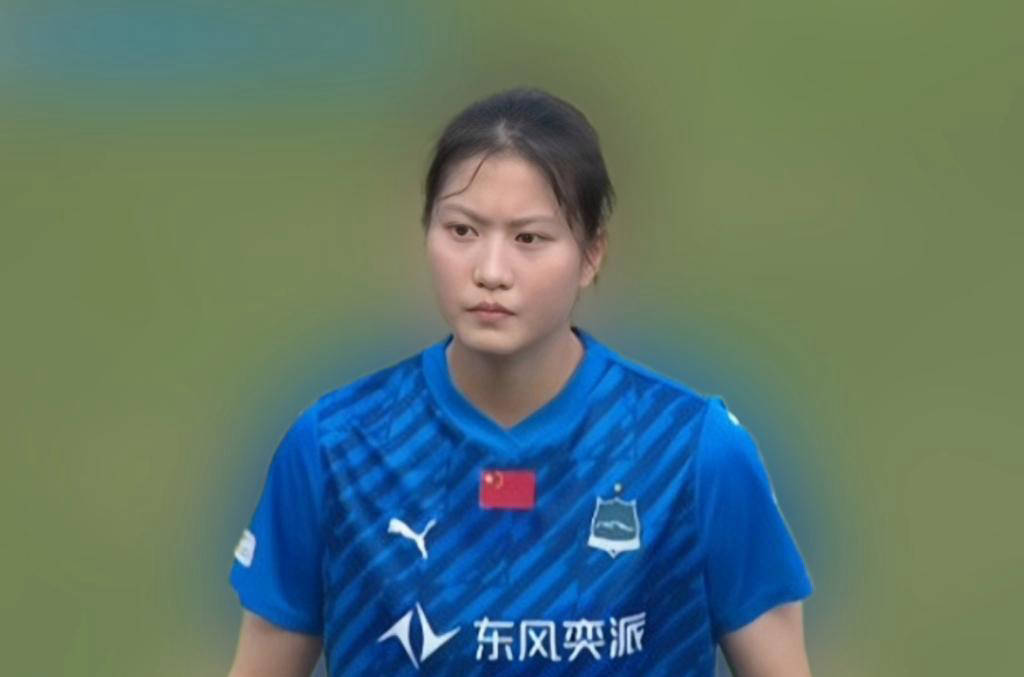 对方后卫在, ad, 但武汉车谷 对方后卫在, ad, 但武汉车谷