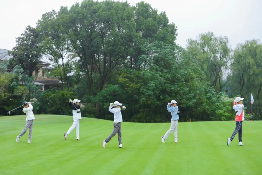 class, 在香港公开